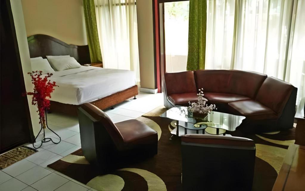 Hotel Benteng Bukittinggi Bagian luar foto